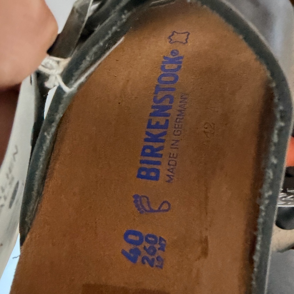 NWT Birkenstock Black and Brown Sandals - Picture 2 of 3